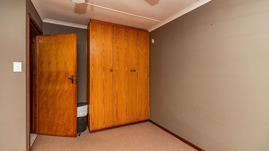 3 Bedroom Property for Sale in Sedgehill Western Cape